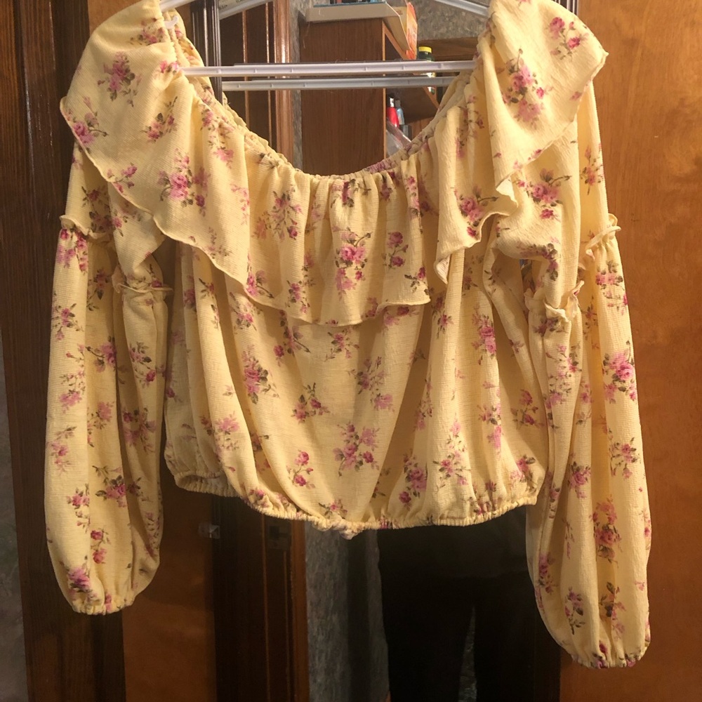 Forever 21 cropped blouse